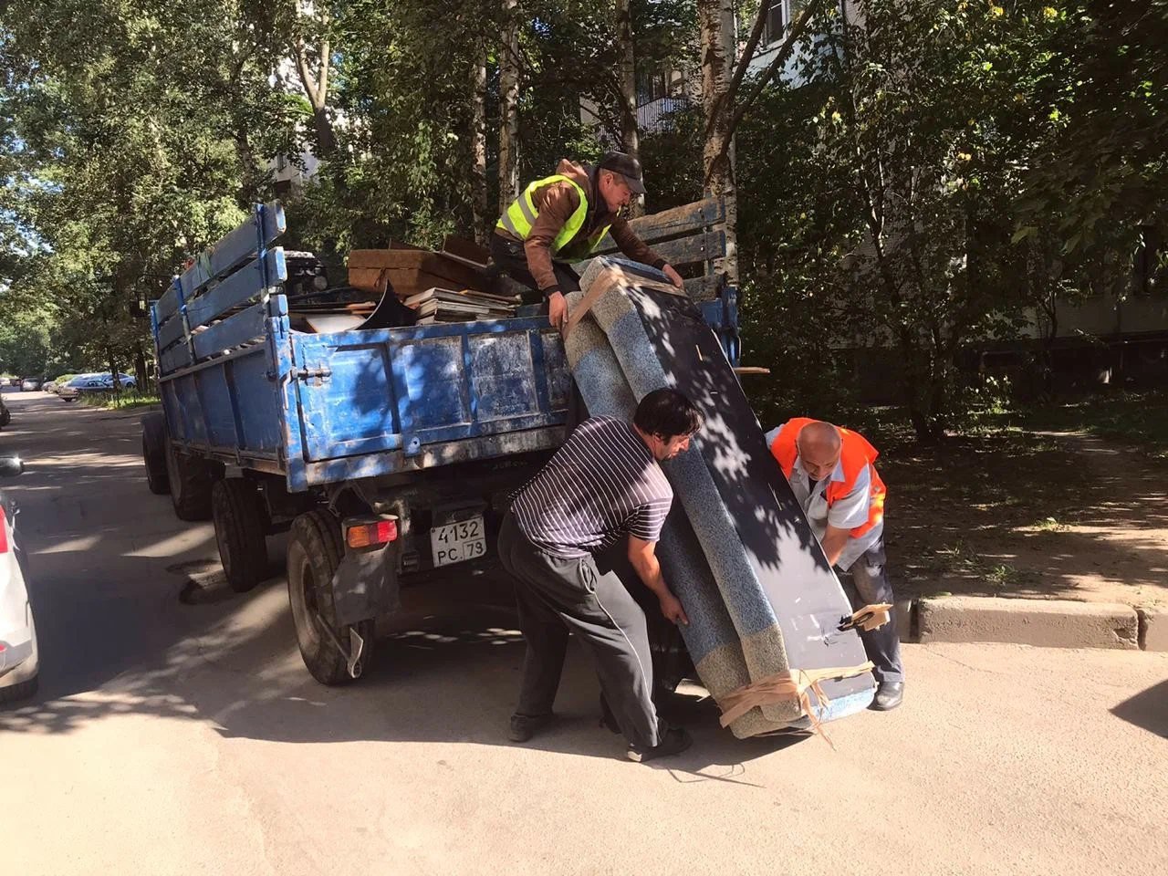 Профессиональный вывоз крупногабаритного мусора в Одинцове в октябре