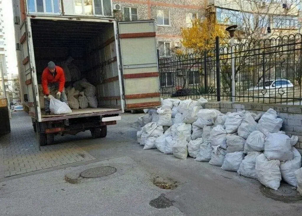 Вывоз мусора после переезда в Одинцове в октябре