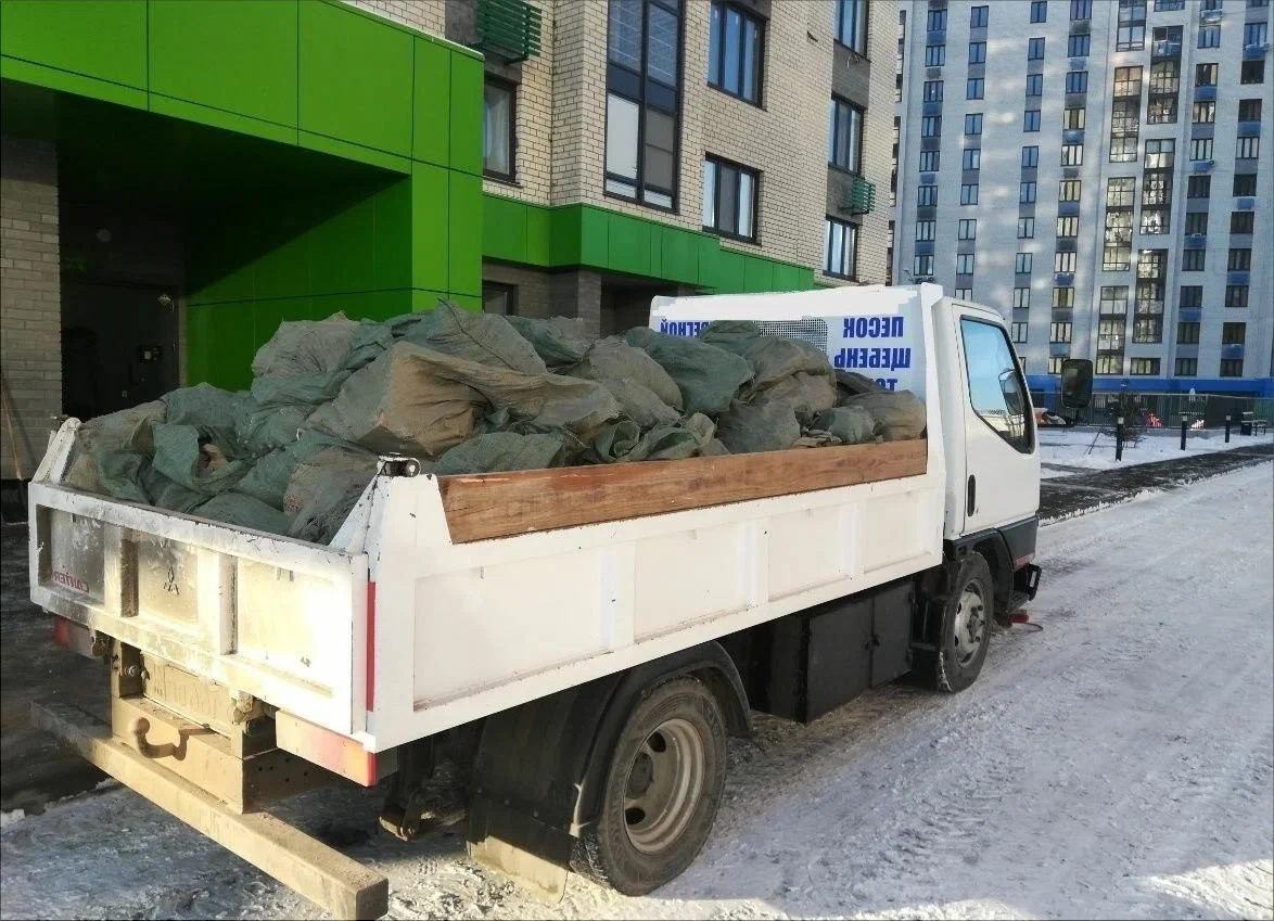 Вывоз мусора грузовым фургоном 3 тонны в Одинцове — цена от 1398 руб., ПроМусор